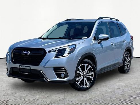 Used 2023 Subaru Forester Limited AWD/4WD image 3