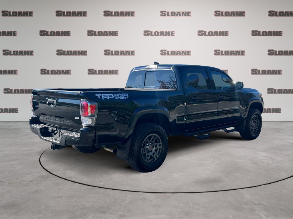 Used 2022 Toyota Tacoma TRD Sport w/ TRD Premium Sport Package AWD/4WD image 5
