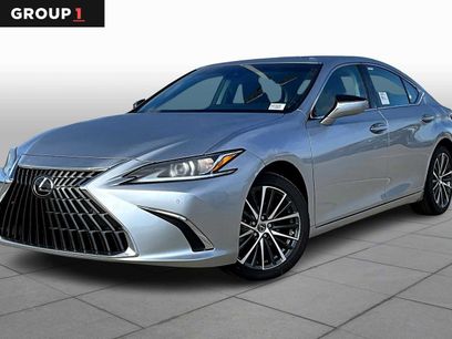 New 2025 Lexus ES 350 w/ Premium Package