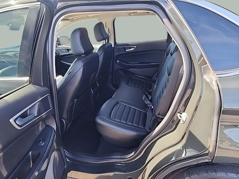 Used 2022 Ford Edge SEL w/ Convenience Package image 18
