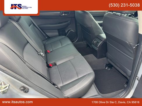 Used 2016 Subaru Legacy 3.6R Limited image 12