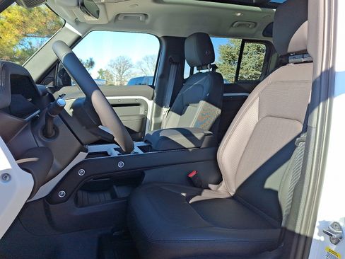 New 2026 Land Rover Defender 110 S image 3