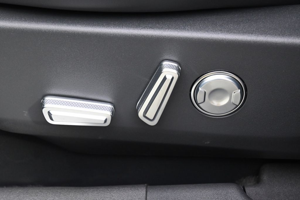 New 2026 Lincoln Nautilus Premier w/ Equipment Group 102A AWD/4WD image 14