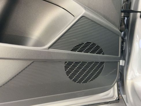 New 2026 Volkswagen Taos SE image 22