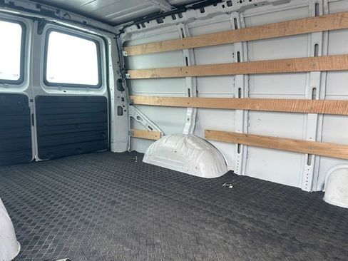 Used 2024 Chevrolet Express 2500 w/ Driver Convenience Package RWD image 13