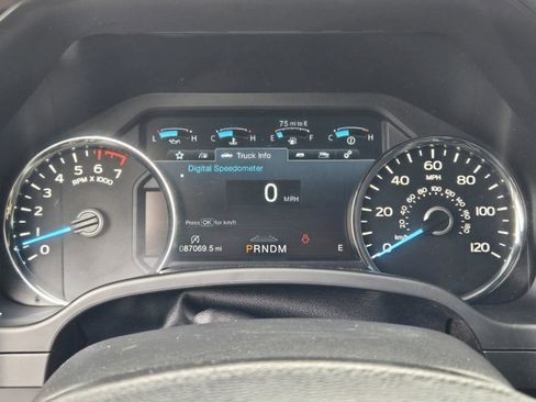 Used 2018 Ford F150 Platinum w/ Equipment Group 701A Luxury image 14