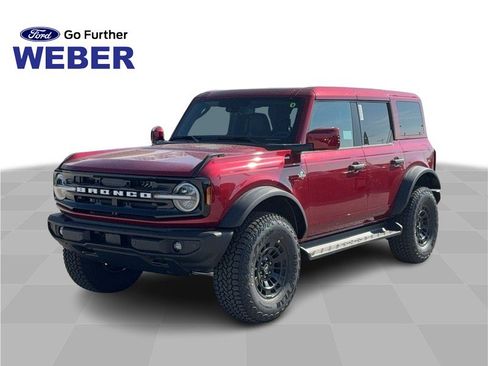 New 2026 Ford Bronco Outer Banks w/ Sasquatch Package AWD/4WD image 1