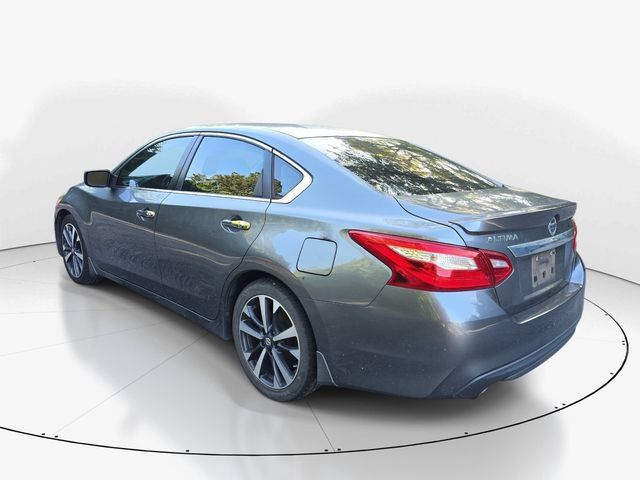 Used 2016 Nissan Altima 2.5 SR FWD image 9