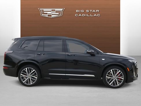 Used 2024 Cadillac XT6 Sport w/ Platinum Package image 6