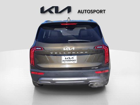 Used 2022 Kia Telluride S image 11