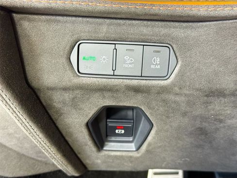 Used 2024 Lamborghini Revuelto Today's MSRP 771K * Only 1,400 image 24