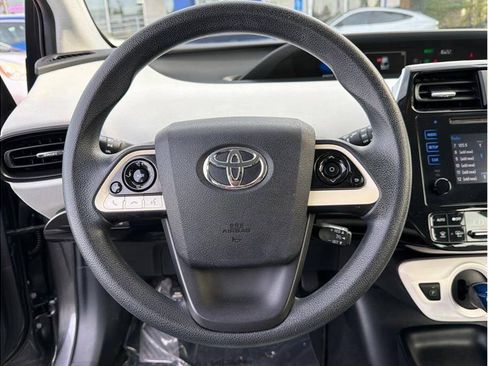 Used 2016 Toyota Prius Two FWD image 8