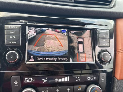 Used 2019 Nissan Rogue SL w/ Premium Package AWD/4WD image 25