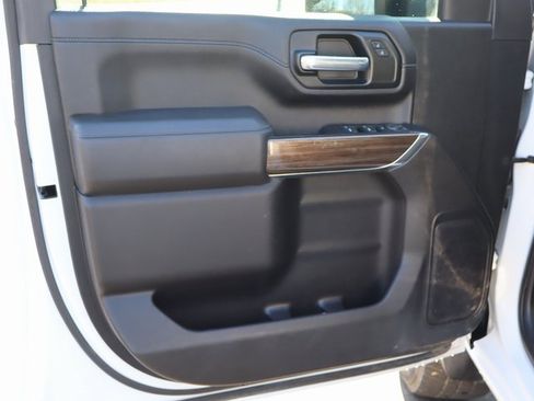 Used 2023 Chevrolet Silverado 2500 LT image 37