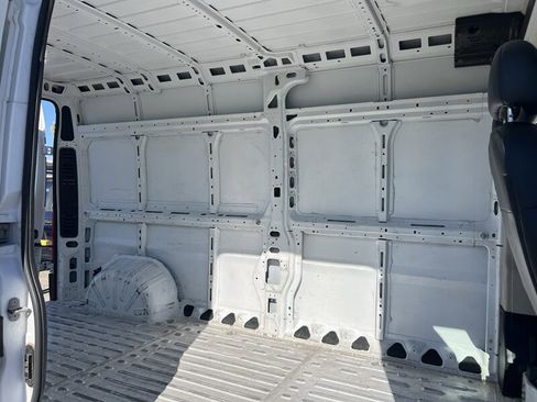 Used 2020 RAM ProMaster 2500 image 13