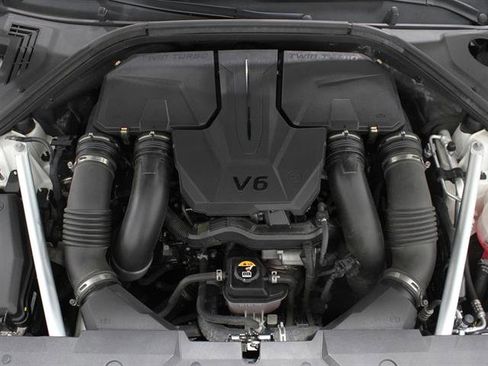 Used 2022 Genesis GV70 3.5T Sport w/ Sport Prestige Package image 21