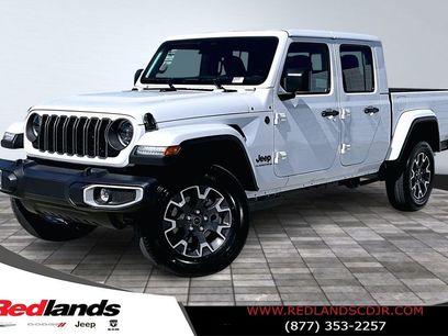 New 2026 Jeep Gladiator Sport