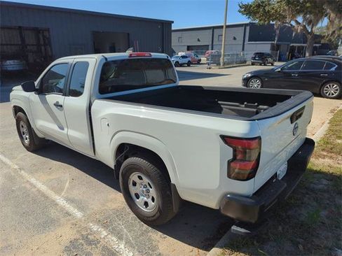 Certified 2023 Nissan Frontier S image 3