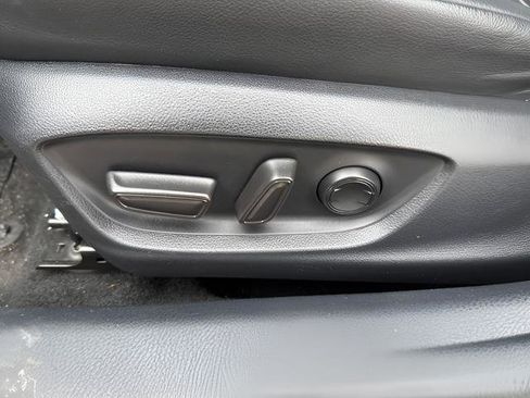 Used 2023 Toyota Camry SE FWD image 19