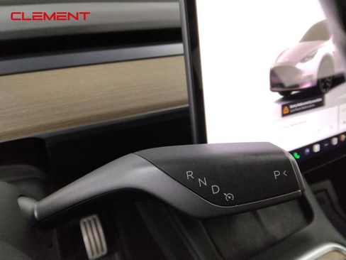 Used 2022 Tesla Model Y Performance image 13