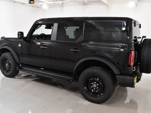 New 2026 Ford Bronco Outer Banks AWD/4WD image 15