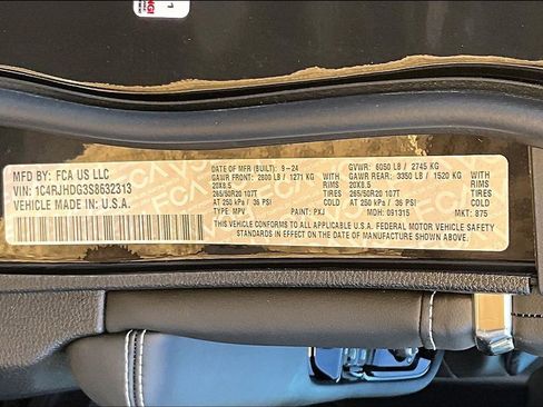 New 2025 Jeep Grand Cherokee Overland w/ Adv Protech Group III image 8