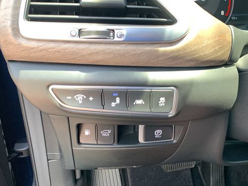 Used 2022 Genesis G90 5.0 Ultimate RWD image 29