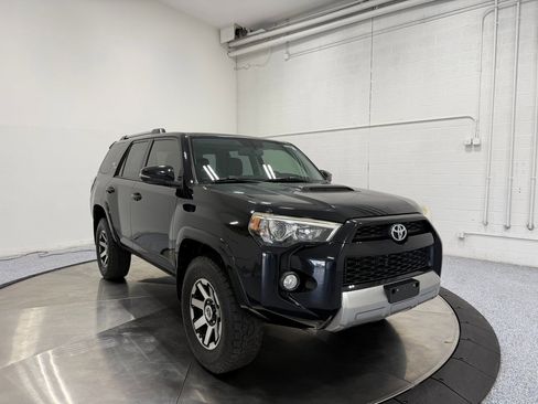 Used 2018 Toyota 4Runner TRD Off-Road Premium image 1