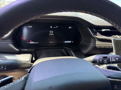 Used 2023 Jeep Grand Cherokee Altitude image 15