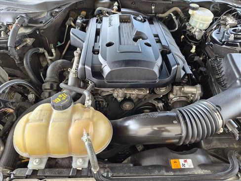 Used 2017 Ford Mustang Premium RWD image 21