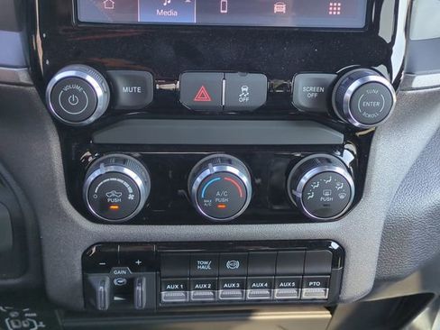 New 2026 RAM 5500 Tradesman w/ Chrome Appearance Group image 17