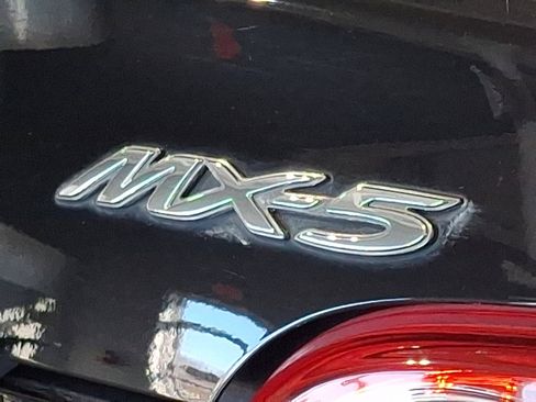 Used 2012 MAZDA MX-5 Miata Grand Touring image 31