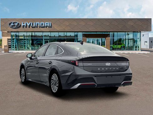 New 2026 Hyundai Sonata Limited FWD image 5