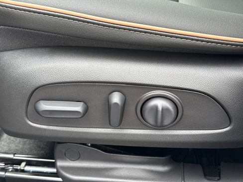 New 2026 Buick Envista Avenir FWD image 17