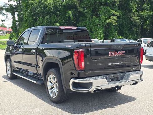Used 2021 GMC Sierra 1500 SLT w/ SLT Premium Plus Package AWD/4WD image 3