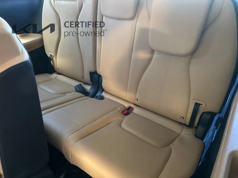 Certified 2024 Kia Carnival EX FWD image 16