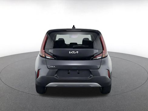 Used 2025 Kia Soul LX w/ LX Technology Package FWD image 7