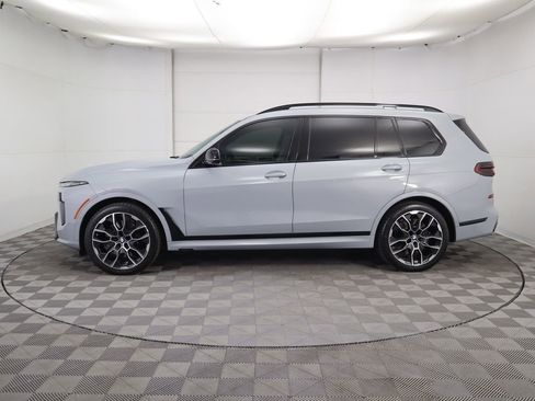 Used 2024 BMW X7 M60i w/ Executive Package image 8
