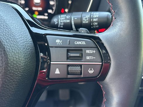 Used 2025 Honda Pilot Black Edition image 19