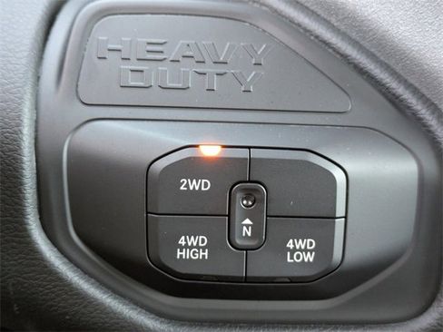 New 2025 RAM 2500 Laramie image 31