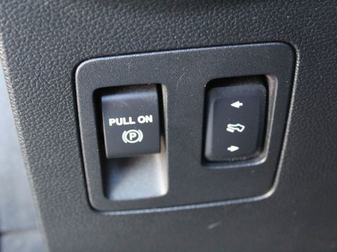 Used 2019 Ford F150 XLT w/ Equipment Group 302A Luxury AWD/4WD image 27