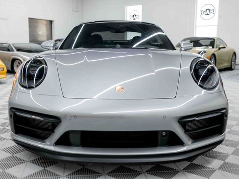Used 2024 Porsche 911 Carrera GTS RWD image 5