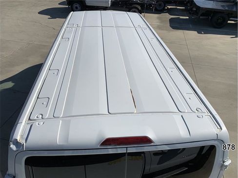 Used 2015 Ford Transit 350 XLT image 8