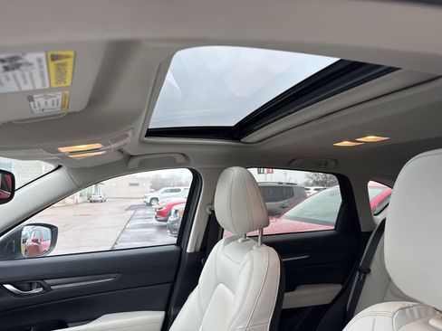 Used 2023 MAZDA CX-5 AWD 2.5 S w/ Premium Package image 9