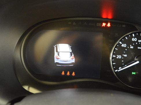 Used 2024 Nissan Kicks SV image 34