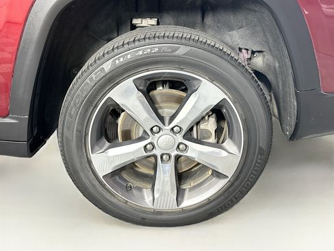 Used 2021 Jeep Grand Cherokee L Limited RWD image 11