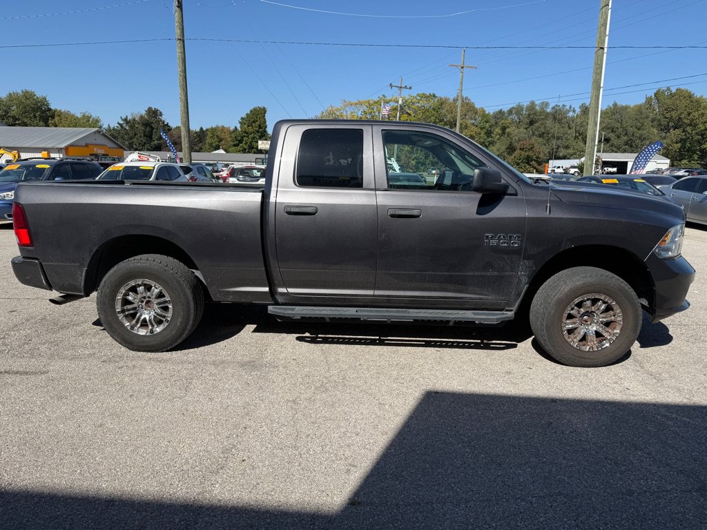 Used 2017 RAM 1500 Express AWD/4WD image 2