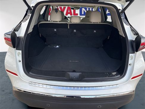 Used 2024 Nissan Murano SL image 8
