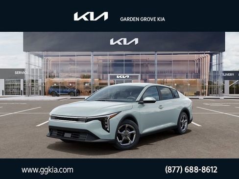 New 2026 Kia K4 FWD image 1