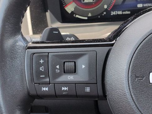 Used 2022 Nissan Rogue Platinum w/ Head-Up Display Package AWD/4WD image 28